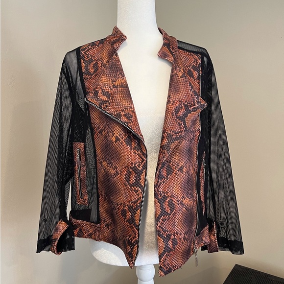 NWOT ALBERTO MAKALI Women’s Jacket / Black Mesh Snakeskin Print / Size: Medium - Picture 4 of 11